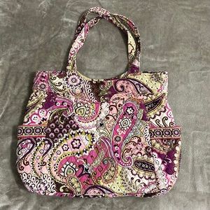 NWOT - Vera Bradley - Shoulder Tote - “Very Berry Paisley”